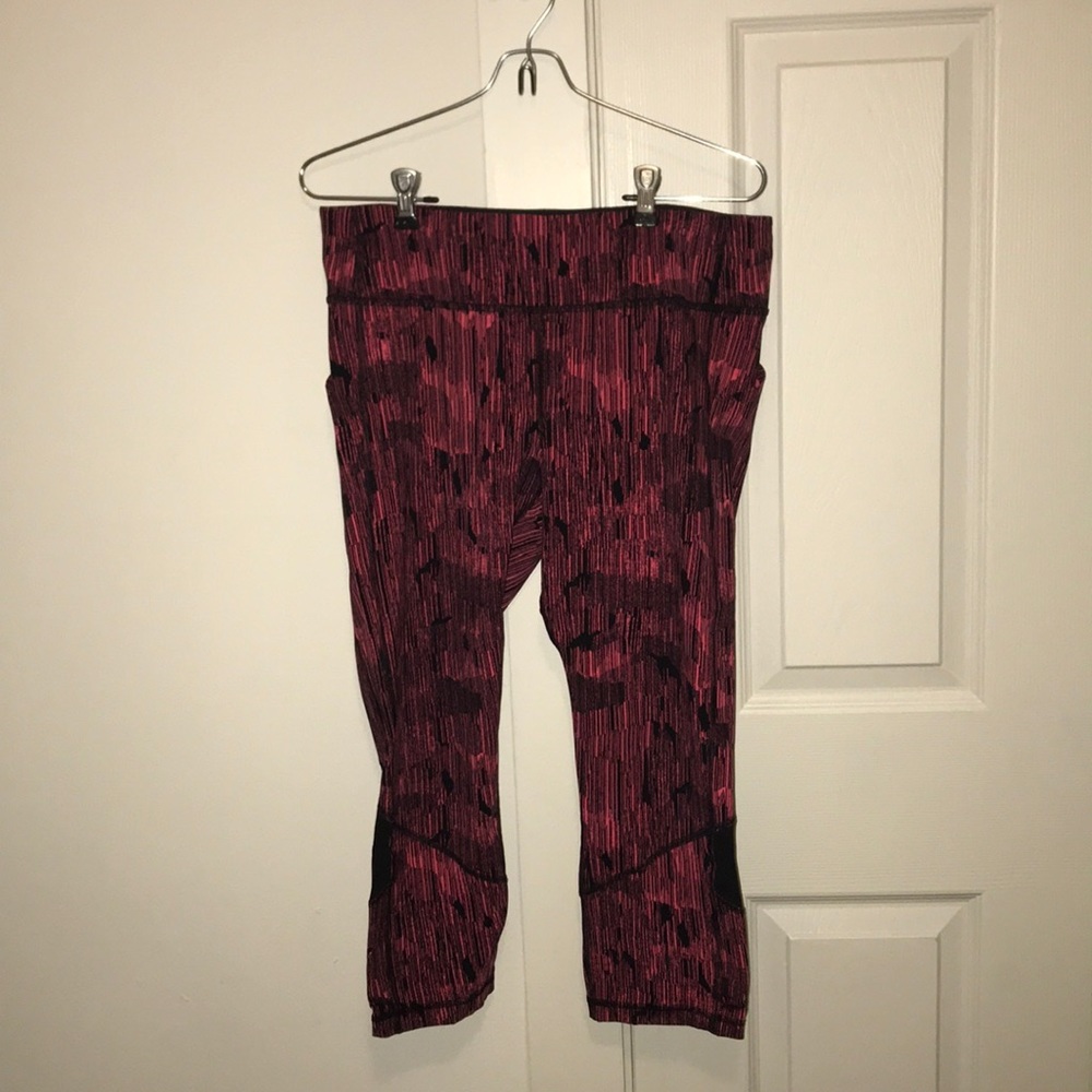Lululemon running crop size 10